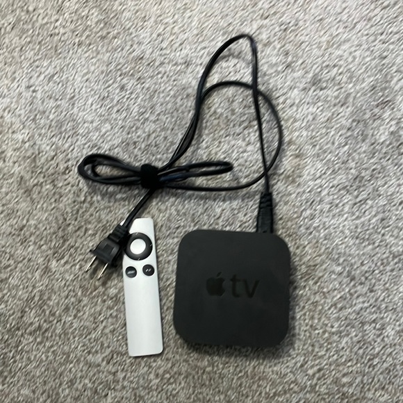 Apple TV - Picture 1 of 1